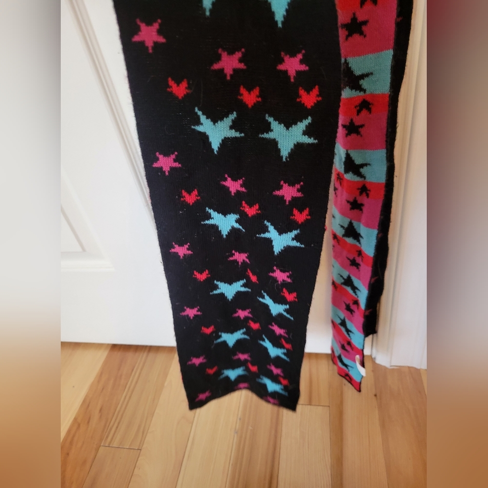 Reversable Scarf - Picture 4 of 4